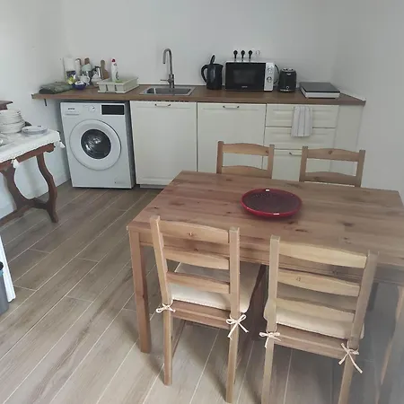 Tornac Vendeghaz Apartmán *