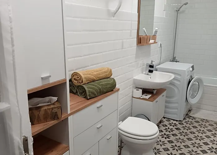 Tornac Vendeghaz דירה *